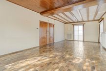 Ruime statige woning met mogelijkheden te koop in Deerlijk