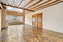 Ruime statige woning met mogelijkheden te koop in Deerlijk
