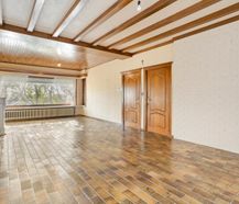 Ruime statige woning met mogelijkheden te koop in Deerlijk
