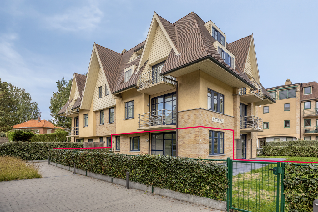Appartement met 2 slaapkamers en tuintje in centrum Koksijde