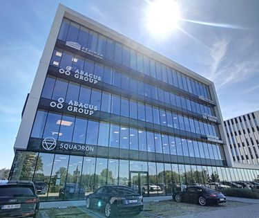Ready to move in and furnished office for rent in Waregem