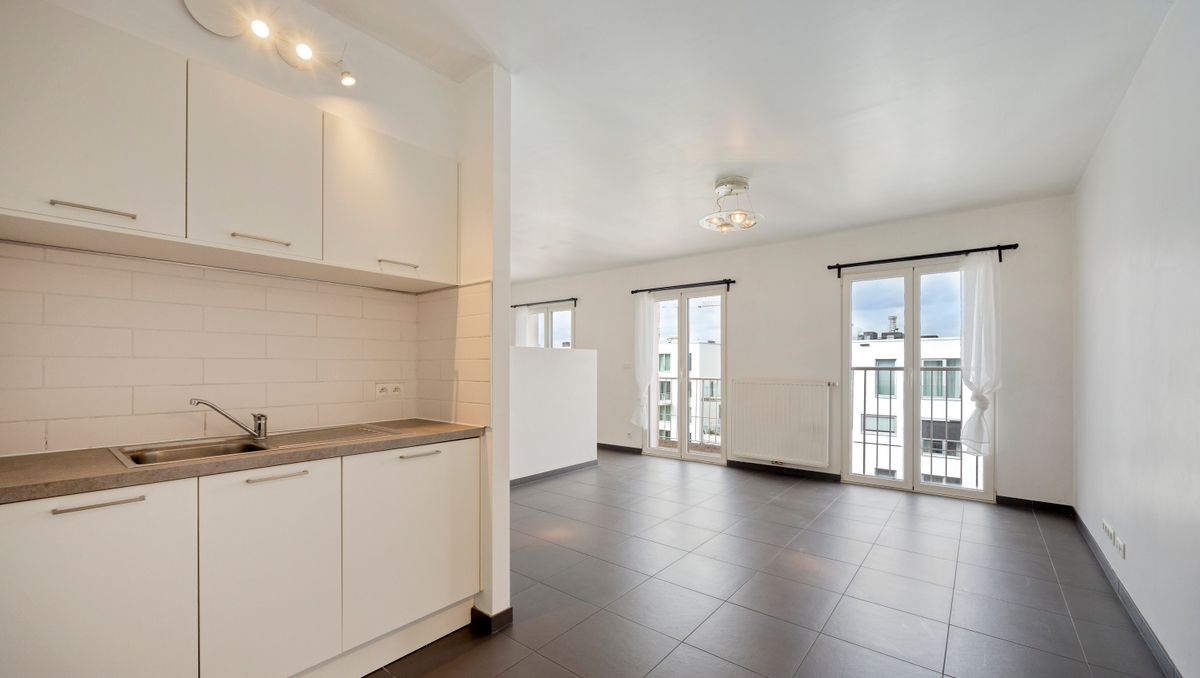 Studio penthouse avec vue sur Tour & Taxis à vendre