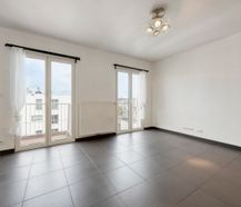 Studio penthouse avec vue sur Tour & Taxis à vendre