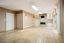 Magazijn van ca. 1.285 m² met woning te koop in Bellegem