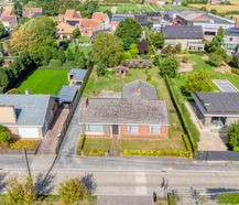 Alleenstaand huis op prachtig stuk grond van 1.037m² in Dentergem