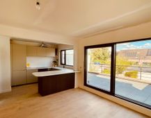 Vernieuwbouwappartement met 3 slaapkamers en garage