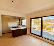 Vernieuwbouwappartement met 3 slaapkamers en garage