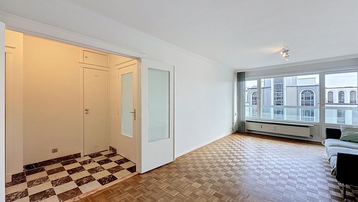 Stijlvol appartement met waterzicht op de Kouter In Gent