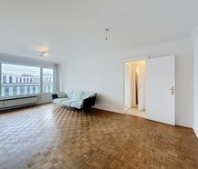 Stijlvol appartement met waterzicht op de Kouter In Gent