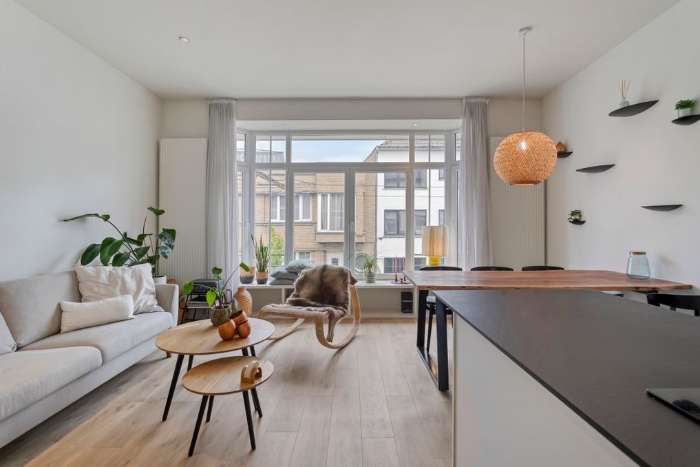 Sfeervolle woning met garage en terras aan Gent Zuid
