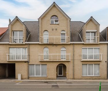 Instapklaar 2-slaapkamerappartement in hartje Harelbeke