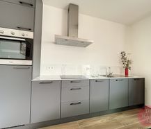 Canal Wharf | Récent studio meublé de ±50m² + terrasse