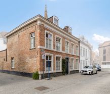 Charmant, instapklare herenhuis (°2007) op toplocatie in Brugge