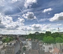 Op te frissen, lichtrijke studio ca. 41m² te koop in Antwerpen