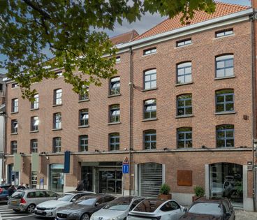 Vastgoedvennootschap met 2 kantorencomplexen te Antwerpen 