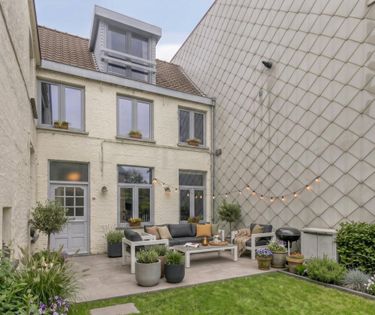 Instapklaar huis met 2 slaapkamers in Assebroek