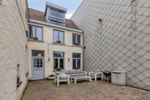 Instapklaar huis met 2 slaapkamers in Assebroek