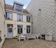 Instapklaar huis met 2 slaapkamers in Assebroek
