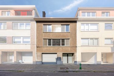 Gerenoveerd ruim huis op wandelafstand van de stad te koop