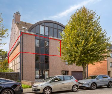 Spacieux appartement de deux chambres (104m²) à vendre !