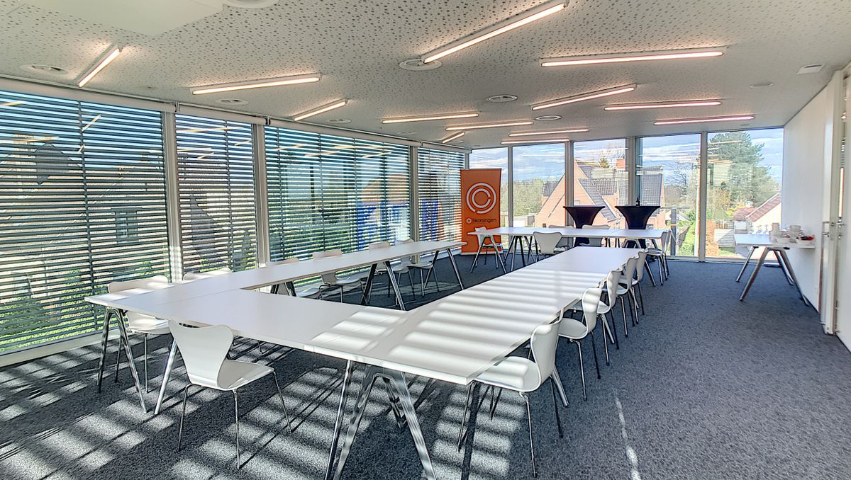 Instapklaar kantoor van ca. 21 m² in BC 3koningen Torhout
