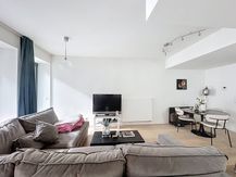 Brussel:1 slaapkamer appartement met terras + parking.
