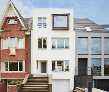Magnifieke woning met 4 slaapkamers te huur op toplocatie