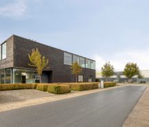 Modern kantoorgebouw (412 m²) op zichtlocatie te Jabbeke