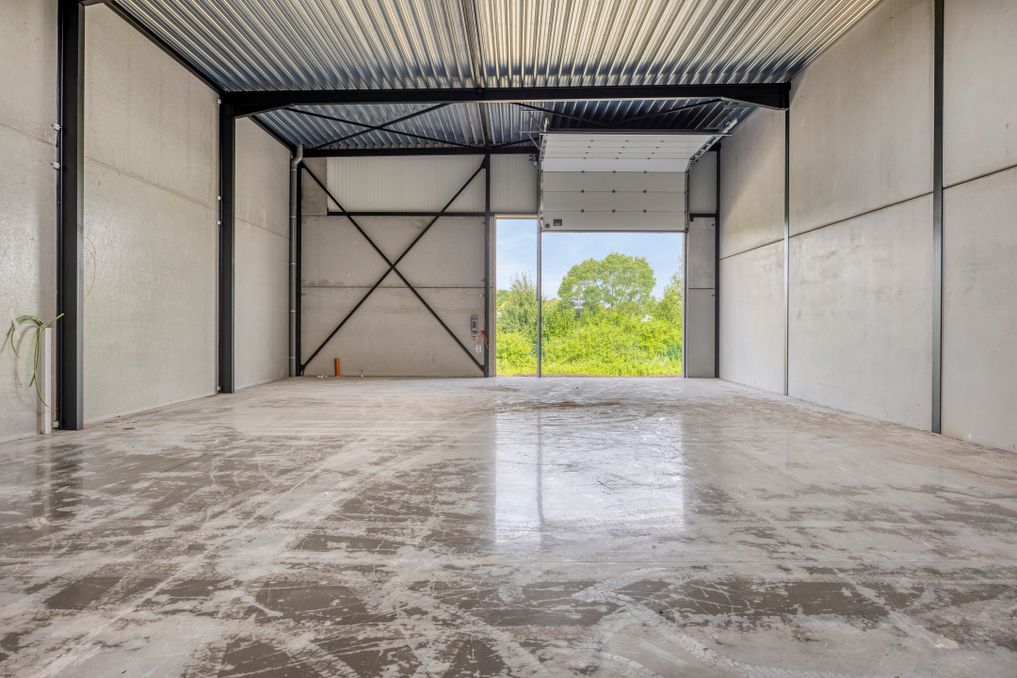 Unité PME récemment construite à vendre à Tielt sur environ 240 m²