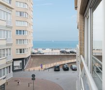 1-bedroom apartment with side sea view in Mariakerke