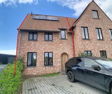 Nieuwbouwwoning met 3 slaapkamers te huur in Oostkamp