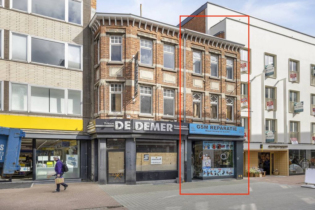 local commercial de m² à vendre dans un emplacement privilégié à Hasselt