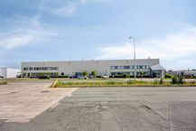 Magazijnen (ca. 3911 m²) te huur in industriezone te Wetteren