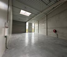 KMO-unit van ca. 215 m² te huur in bedrijvenpark Stijn Streuvels