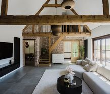 Karaktervolle hoeve te koop in Waregem