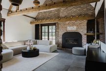 Karaktervolle hoeve te koop in Waregem
