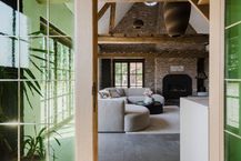 Karaktervolle hoeve te koop in Waregem
