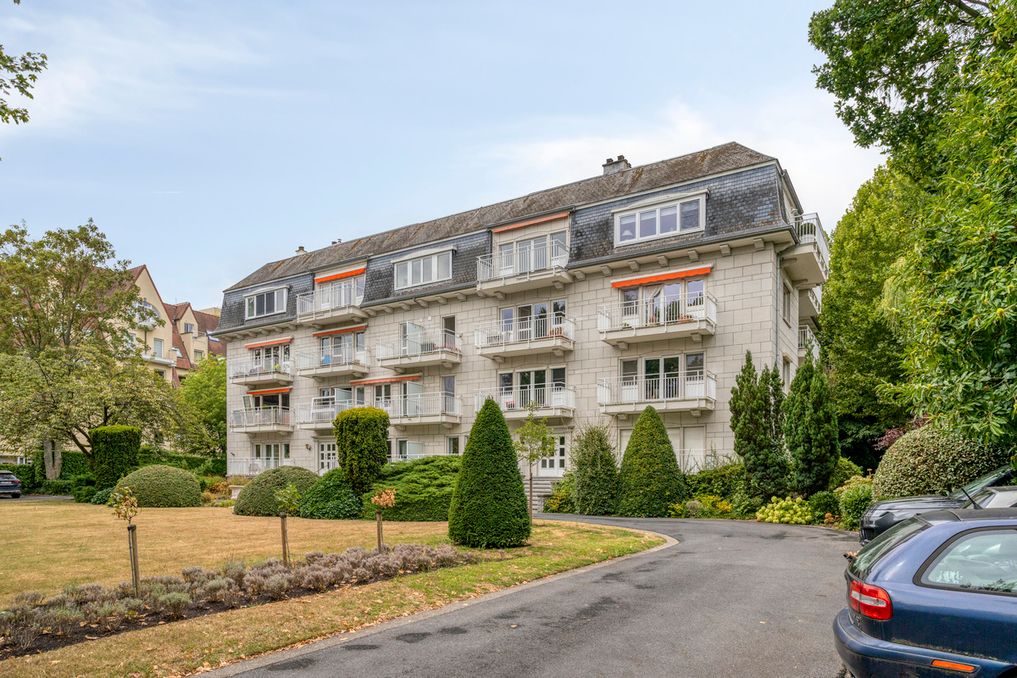 Ruim appartement met 3 slaapkamers te koop in Sint-Denijs-Westrem