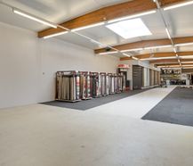 Entrepôt avec maison à vendre à Izegem