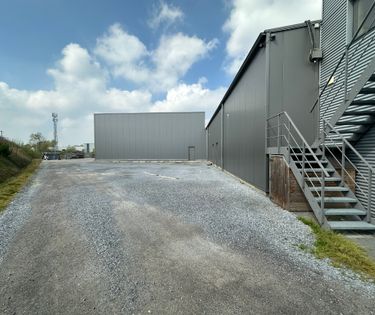 Bureau de 40 m² avec 10 places de parking à Hasselt
