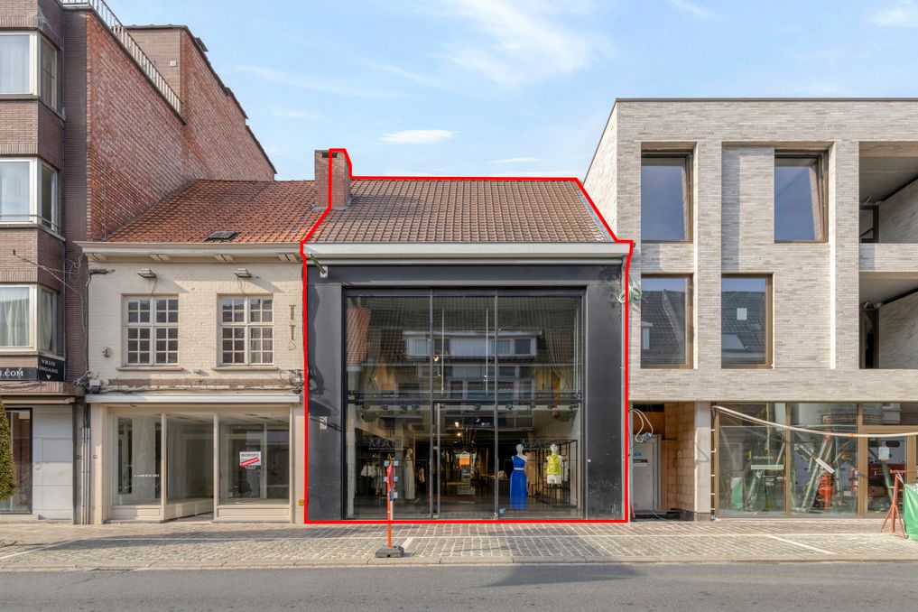 Recent instapklaar handelspand op topligging in Roeselare