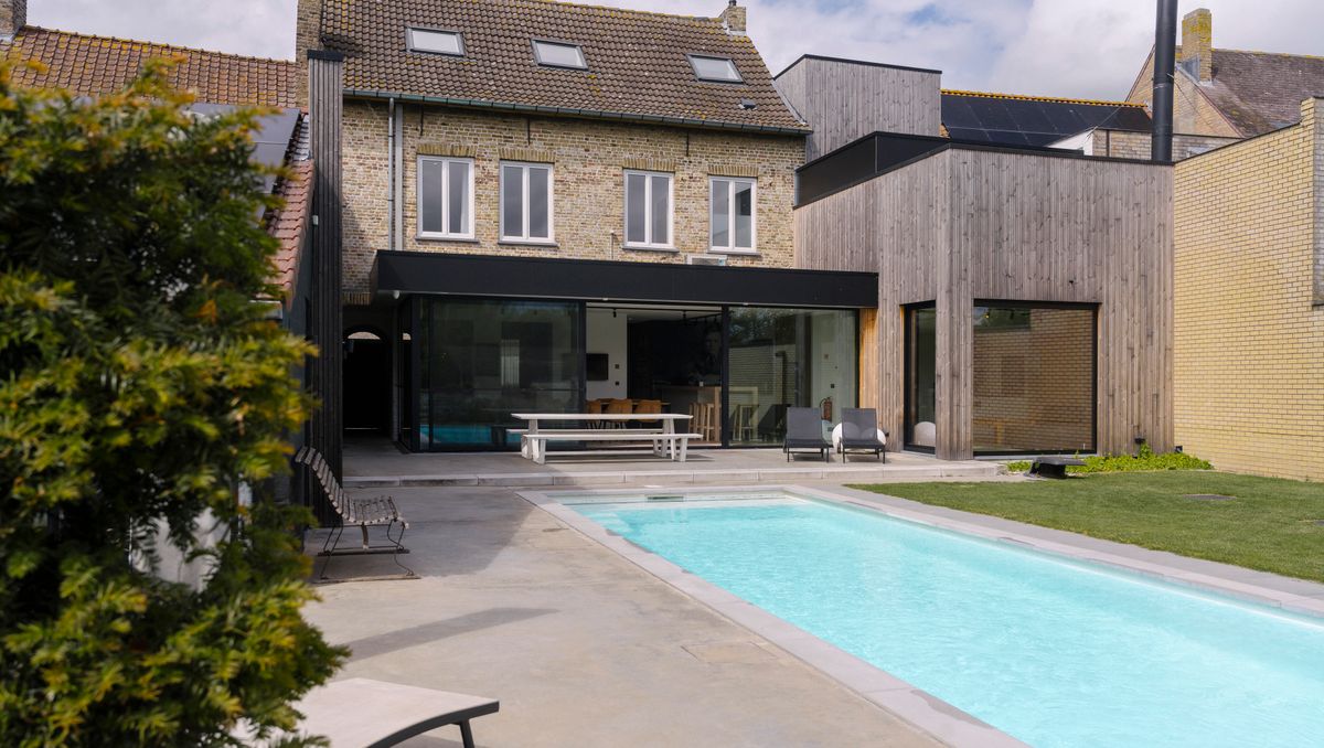 Exclusieve woning met zwembad in Lo-Reninge.