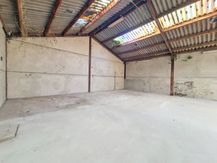 Magazijn (ca.150 m²) vlak bij de N43 in Sint-Martens-Latem