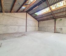 Magazijn (ca.150 m²) vlak bij de N43 in Sint-Martens-Latem