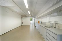 Vlot bereikbare kantoorruimte (405 m²) te huur in Brugge