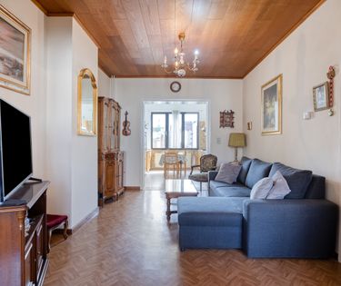 Huis met garage en twee slaapkamers te koop in Deurne