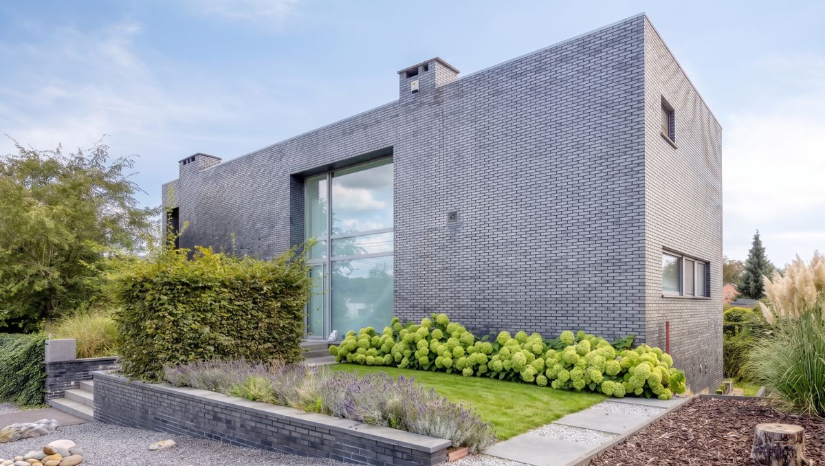 Villa in Eben-Emael met mogelijkheid tot twee wooneenheden nabij Maastricht