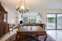 Villa in Eben-Emael met mogelijkheid tot twee wooneenheden nabij Maastricht