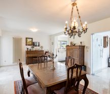 Villa in Eben-Emael met mogelijkheid tot twee wooneenheden nabij Maastricht