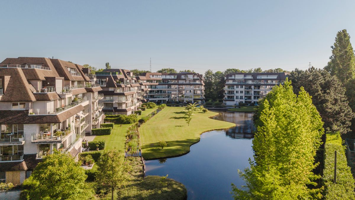 Penthouse de luxe avec terrasses panoramiques à Harelbeke